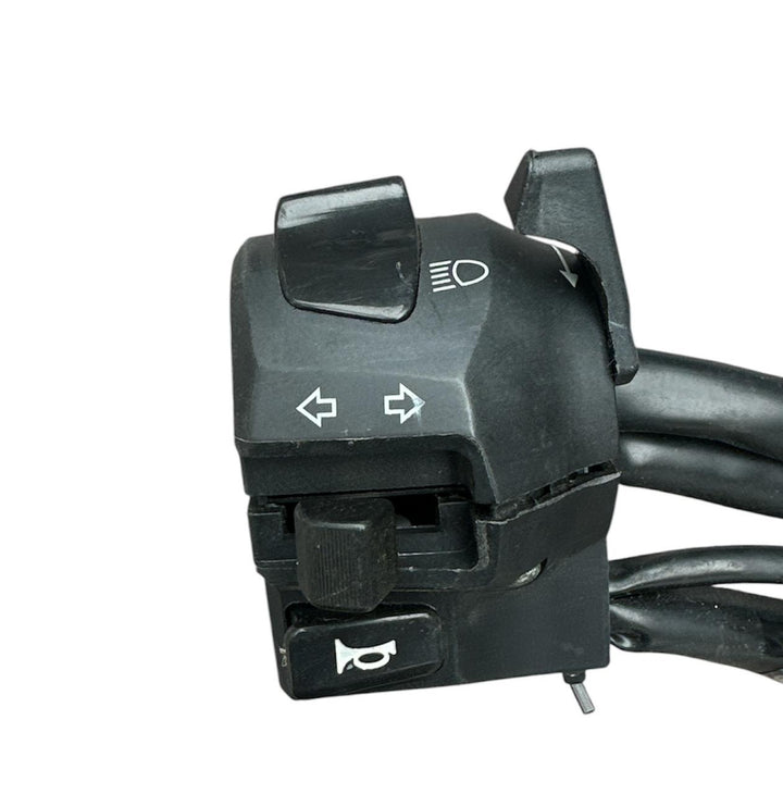 COMANDO IZQUIERDO 200X6 — CODO-200X6-BR-NE-001
