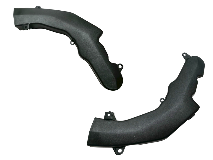 CUBIERTA POSTERIOR DE TANQUE PAR NEGRO BULER R10